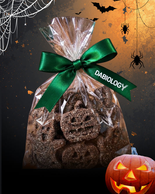 Dabiology Boomin snack- 100% természetes sertésmájas jutalomfalat kutyáknak Halloween limitált kiadás-100g